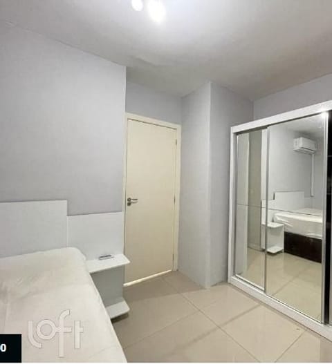 Image 3 - 251837